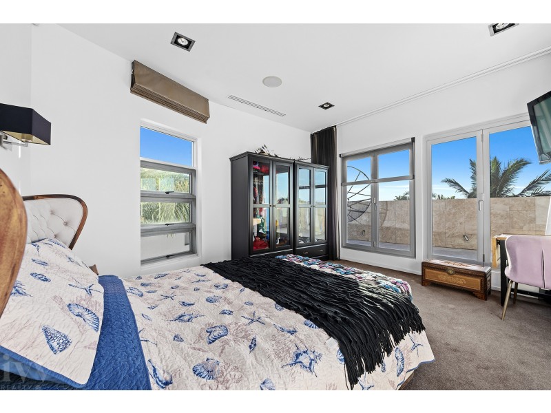 2160 Beaufort Way, Hope Island QLD 4212