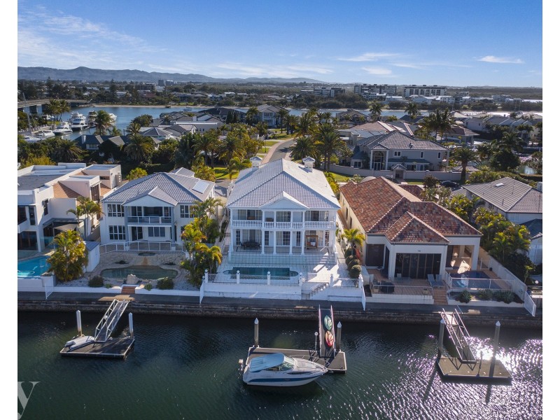 11 The Sovereign Mile, Sovereign Islands QLD 4216