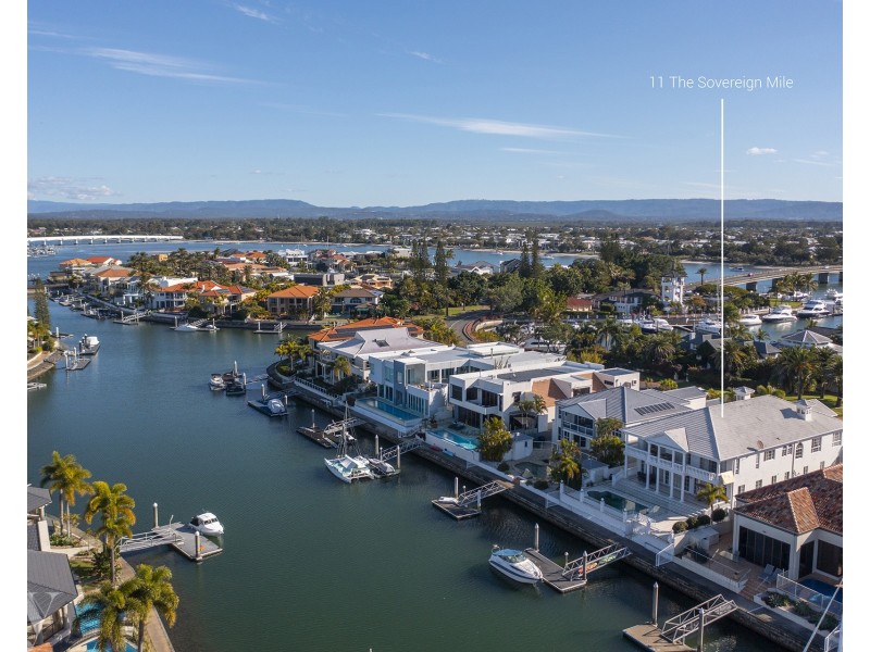 11 The Sovereign Mile, Sovereign Islands QLD 4216