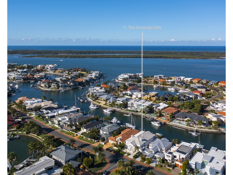 11 The Sovereign Mile, Sovereign Islands QLD 4216