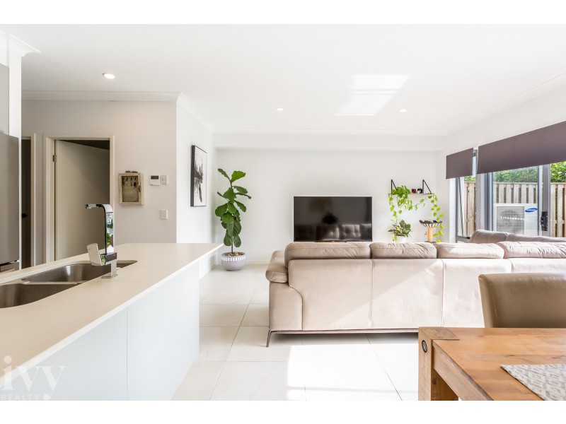 13/156 Marina Quays Boulevard, Hope Island QLD 4212