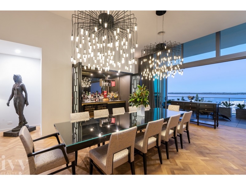 2601/2 Ephraim Island, Paradise Point QLD 4216