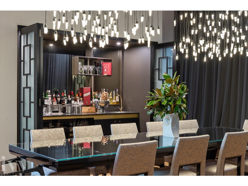 2601/2 Ephraim Island, Paradise Point QLD 4216