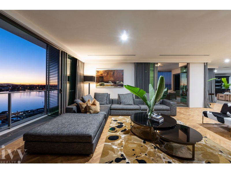 2601/2 Ephraim Island, Paradise Point QLD 4216