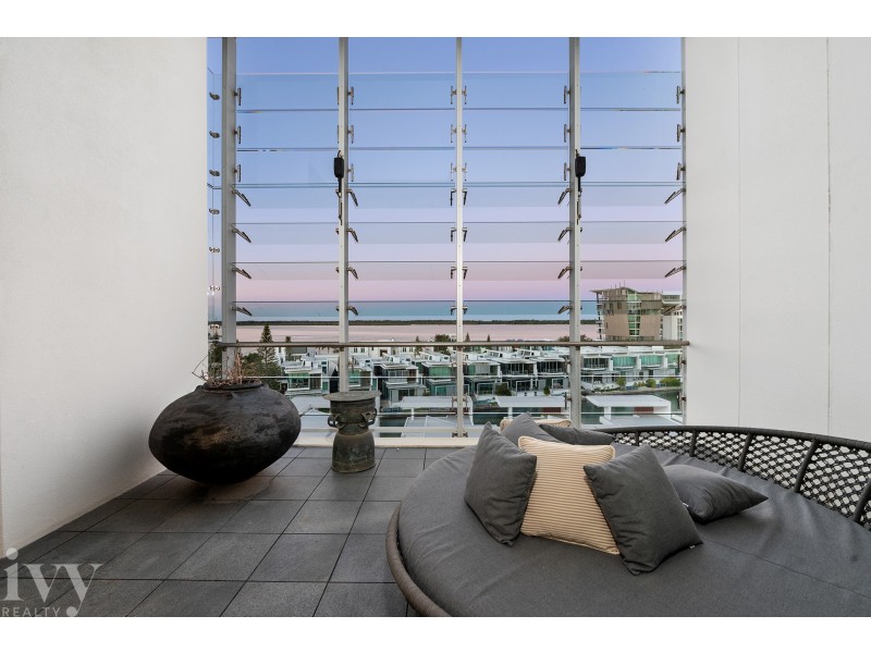 2601/2 Ephraim Island, Paradise Point QLD 4216