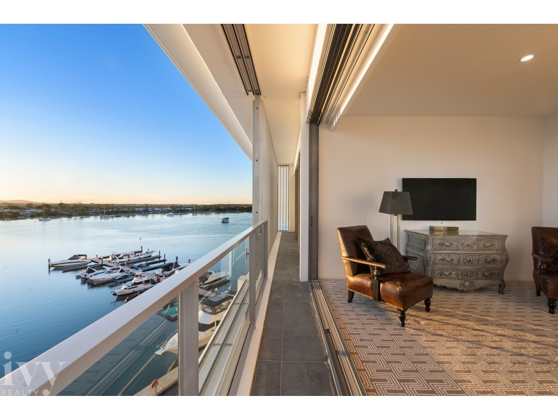 2601/2 Ephraim Island, Paradise Point QLD 4216