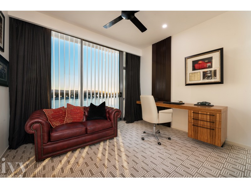 2601/2 Ephraim Island, Paradise Point QLD 4216