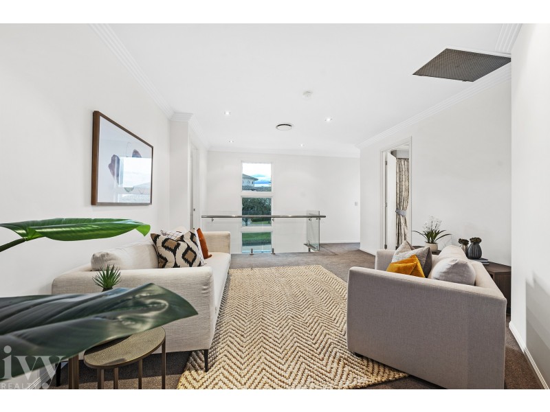 25 Knightsbridge Parade East, Sovereign Islands QLD 4216