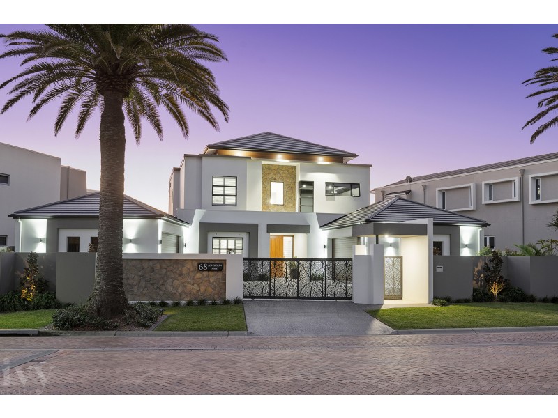 68 The Sovereign Mile, Sovereign Islands QLD 4216