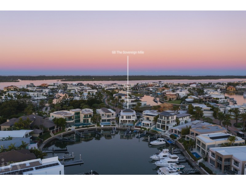 68 The Sovereign Mile, Sovereign Islands QLD 4216