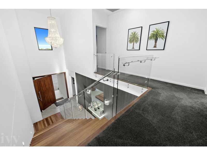 68 The Sovereign Mile, Sovereign Islands QLD 4216