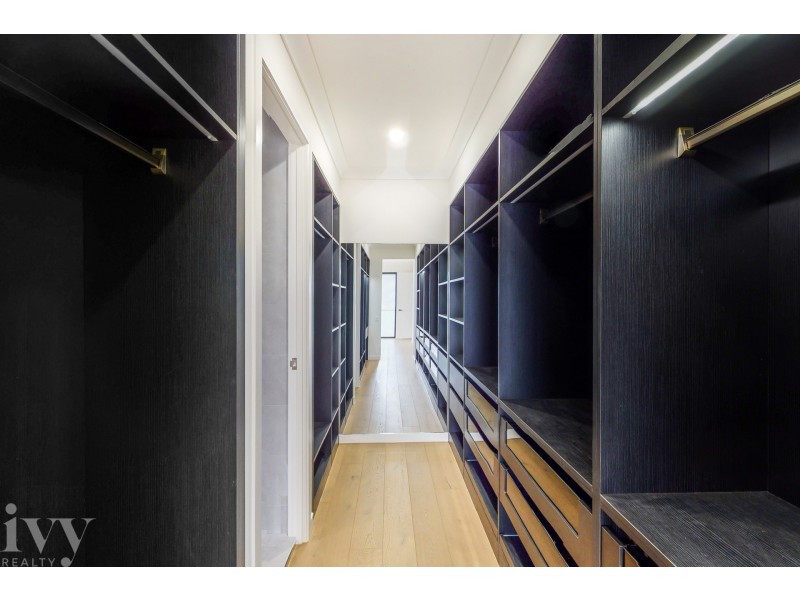 65 The Peninsula, Sovereign Islands QLD 4216