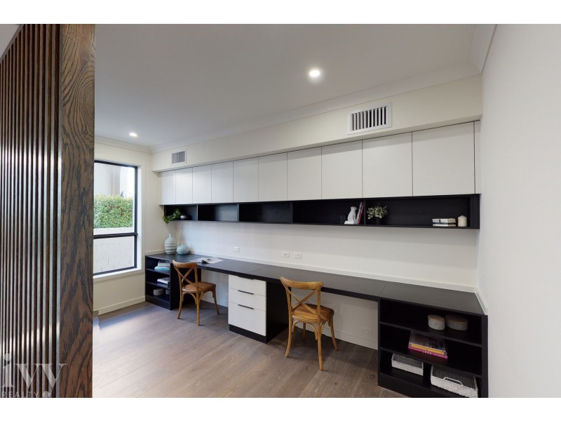 65 The Peninsula, Sovereign Islands QLD 4216