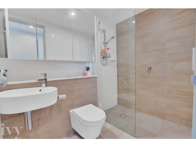 1604/2 Como Crescent, Southport QLD 4215