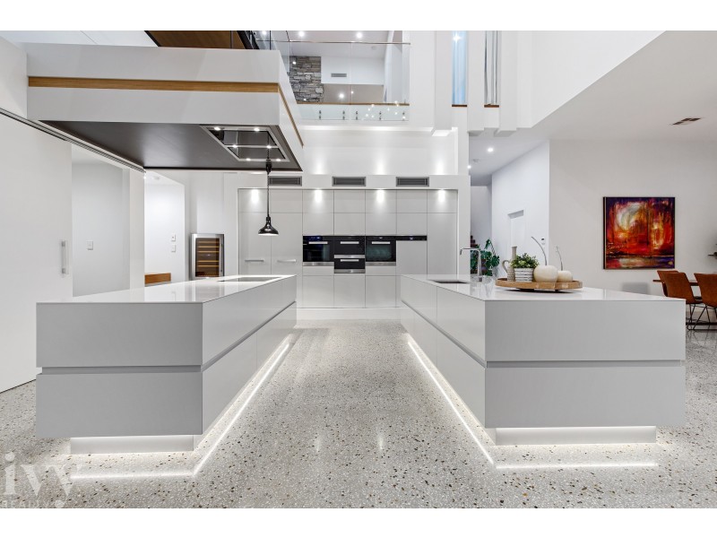 2269 Banksia Lakes Drive, Sanctuary Cove QLD 4212