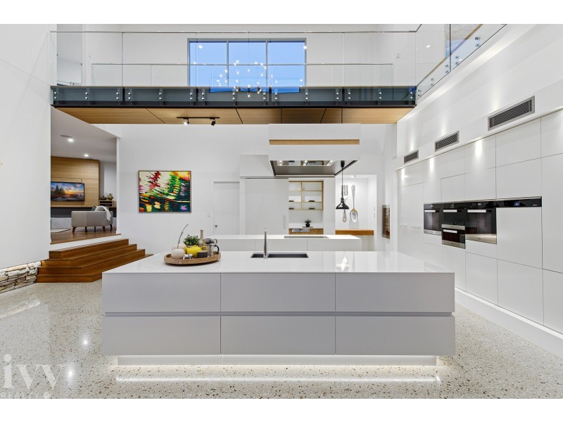 2269 Banksia Lakes Drive, Sanctuary Cove QLD 4212