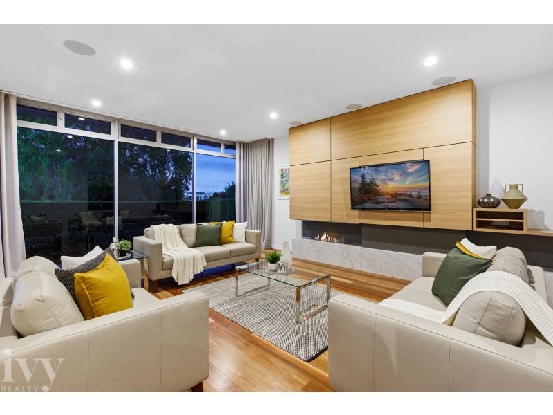 2269 Banksia Lakes Drive, Sanctuary Cove QLD 4212