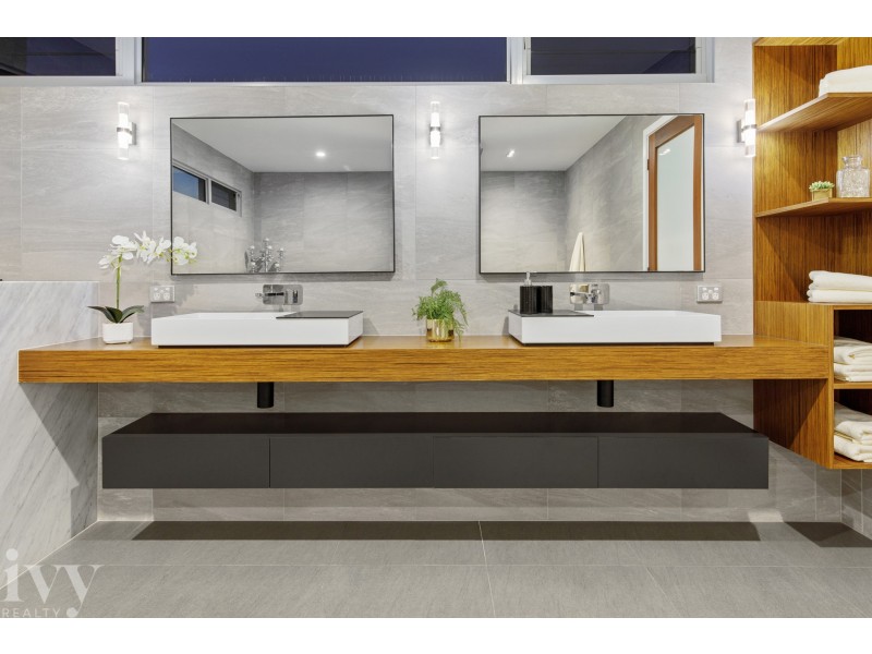 2269 Banksia Lakes Drive, Sanctuary Cove QLD 4212