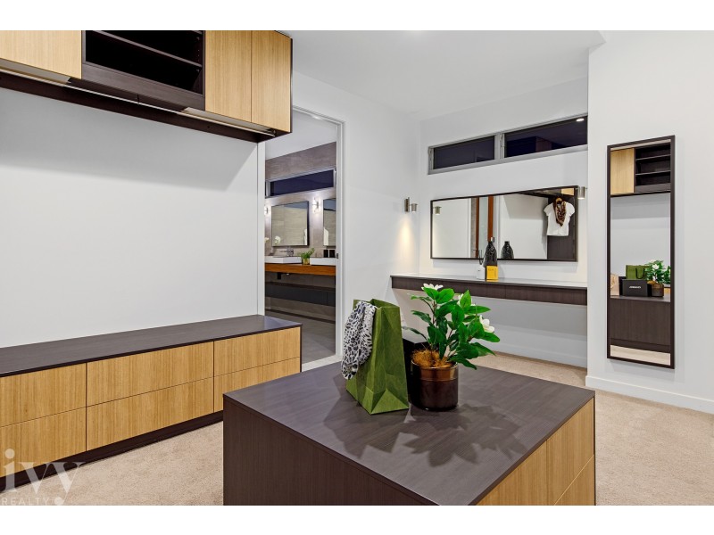 2269 Banksia Lakes Drive, Sanctuary Cove QLD 4212