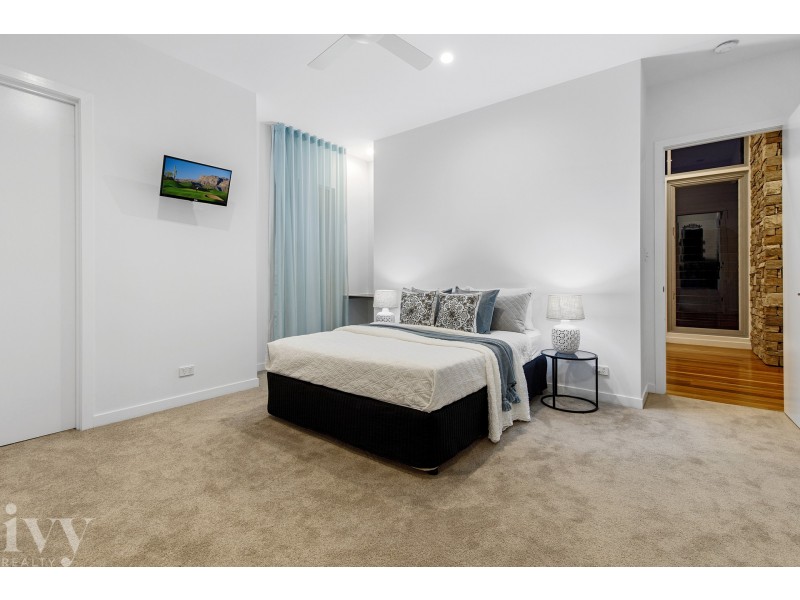 2269 Banksia Lakes Drive, Sanctuary Cove QLD 4212