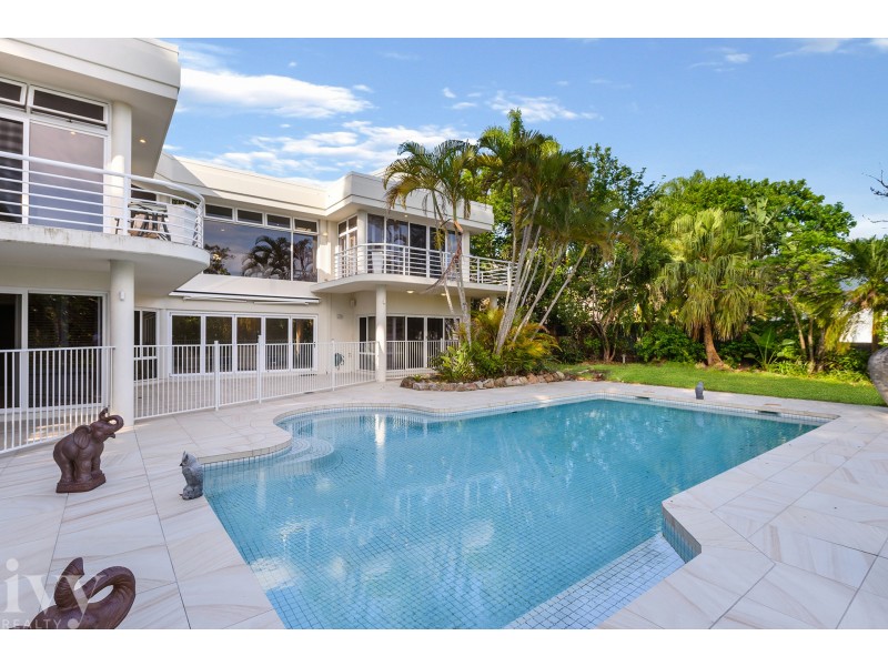 5714 Observation Crescent, Sanctuary Cove QLD 4212