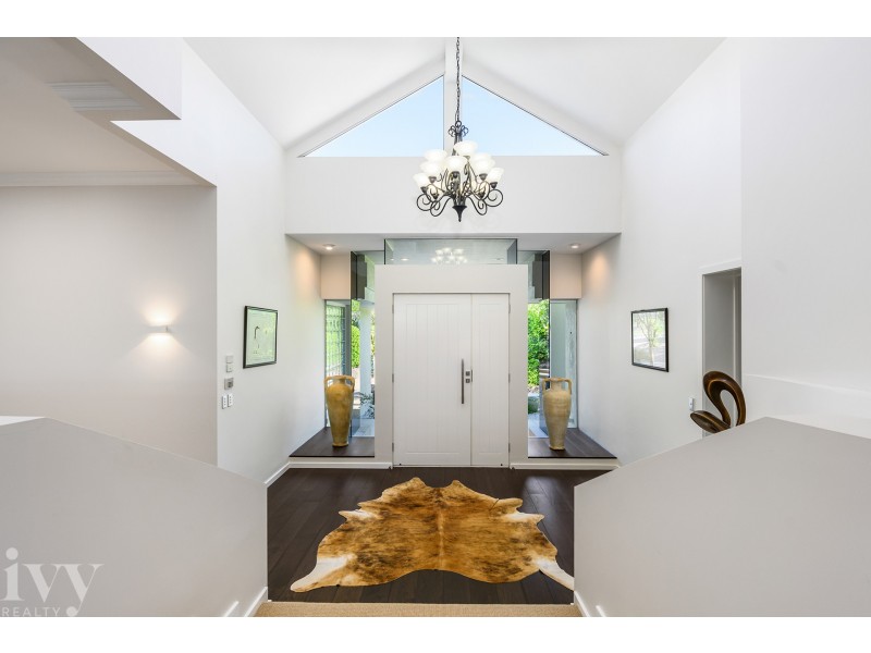 5714 Observation Crescent, Sanctuary Cove QLD 4212