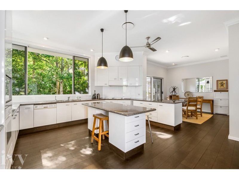 5714 Observation Crescent, Sanctuary Cove QLD 4212