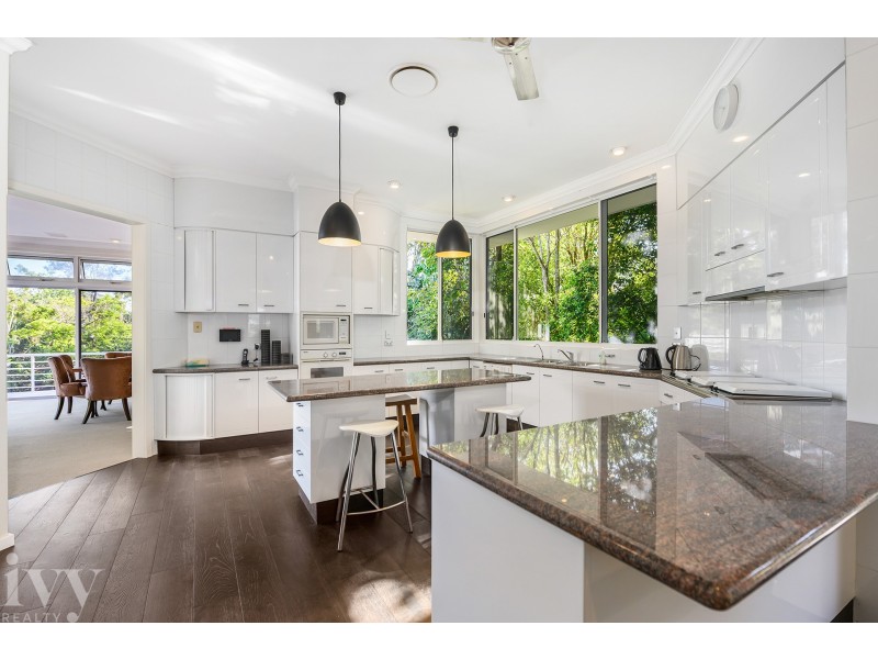 5714 Observation Crescent, Sanctuary Cove QLD 4212