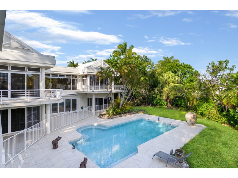 5714 Observation Crescent, Sanctuary Cove QLD 4212