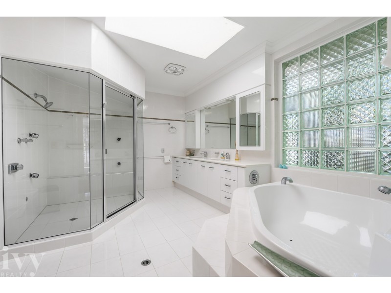 5714 Observation Crescent, Sanctuary Cove QLD 4212