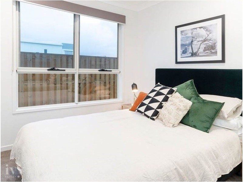 9 Santa Monica Boulevard, Hope Island QLD 4212