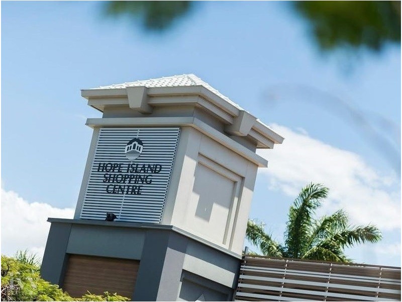 9 Santa Monica Boulevard, Hope Island QLD 4212