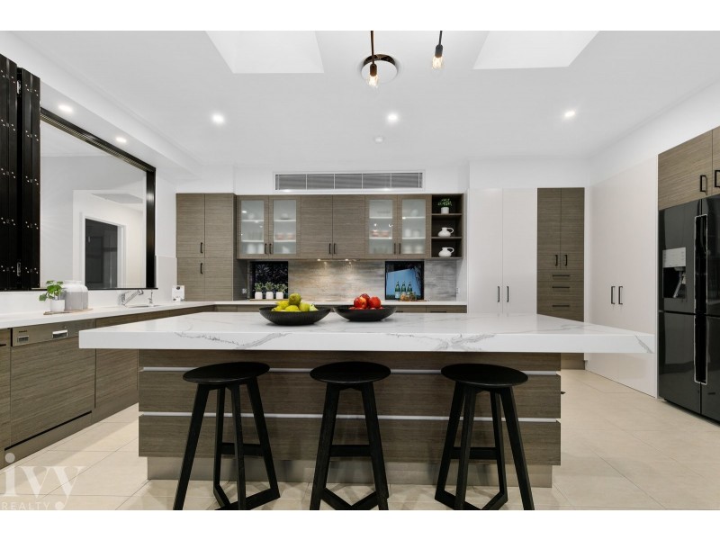 6282 Sylvan Lane, Sanctuary Cove QLD 4212