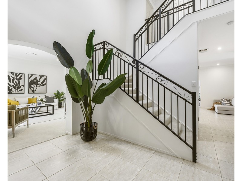 5706 Observation Crescent, Sanctuary Cove QLD 4212