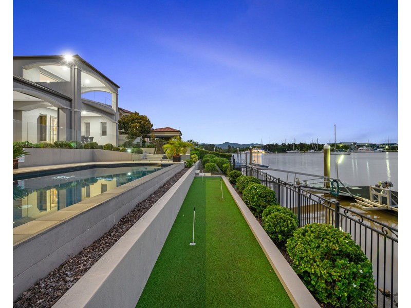 3113 Riverleigh Drive, Hope Island QLD 4212