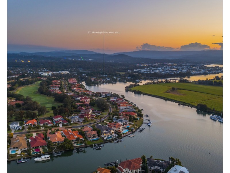 3113 Riverleigh Drive, Hope Island QLD 4212