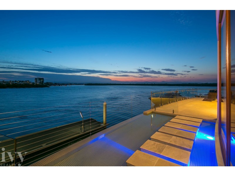 50 Knightsbridge Parade West, Sovereign Islands QLD 4216