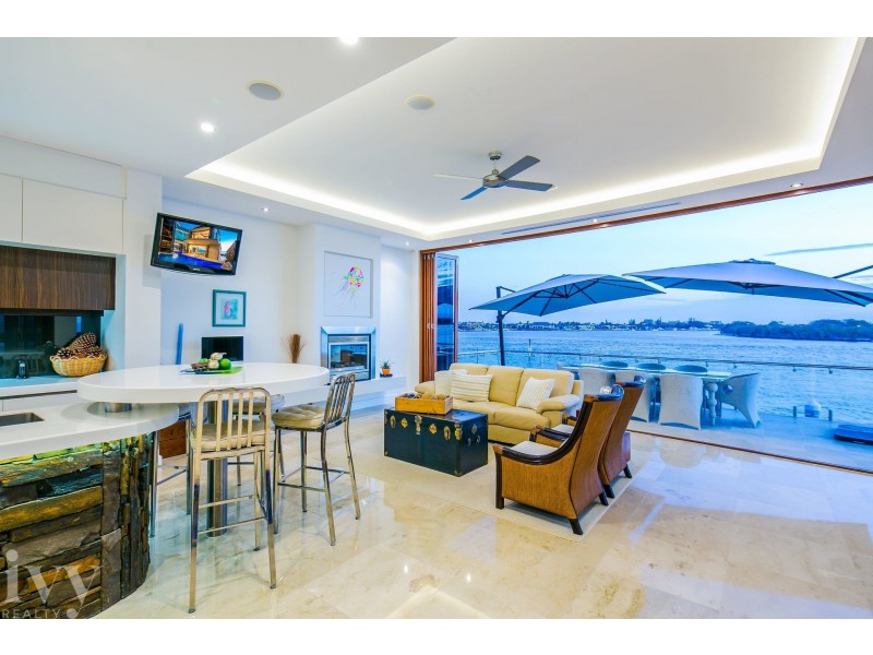 50 Knightsbridge Parade West, Sovereign Islands QLD 4216