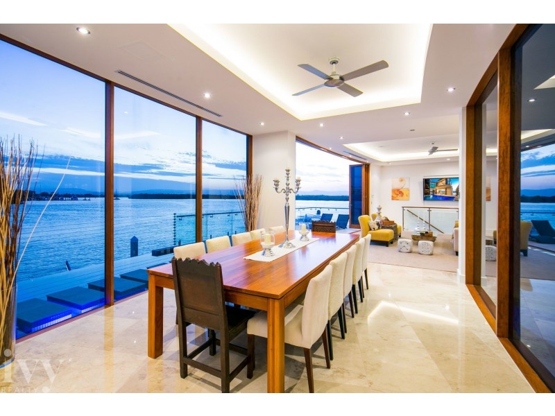50 Knightsbridge Parade West, Sovereign Islands QLD 4216