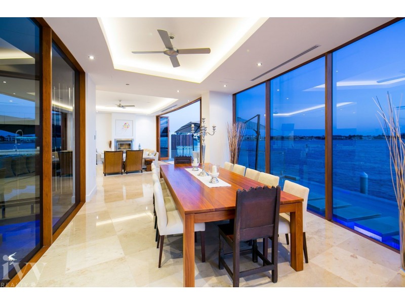 50 Knightsbridge Parade West, Sovereign Islands QLD 4216