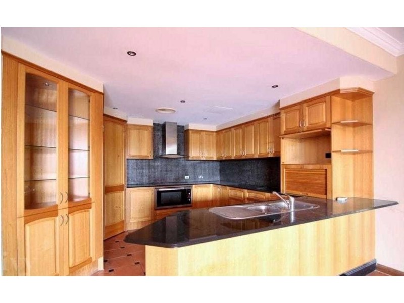 43 The Peninsula, Sovereign Islands QLD 4216