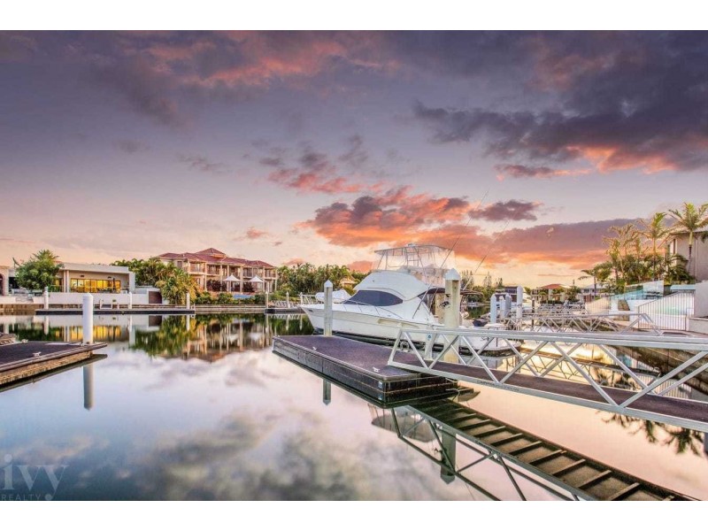 43 The Peninsula, Sovereign Islands QLD 4216