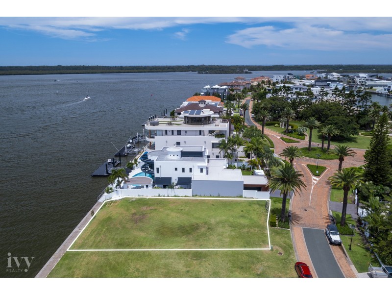 3 Knightsbridge Parade West, Sovereign Islands QLD 4216