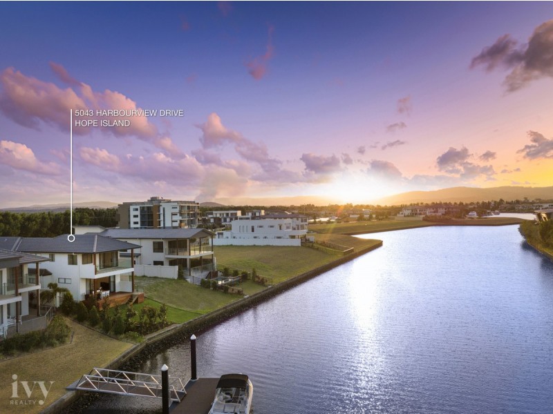 5043 Harbourview Drive, Hope Island QLD 4212