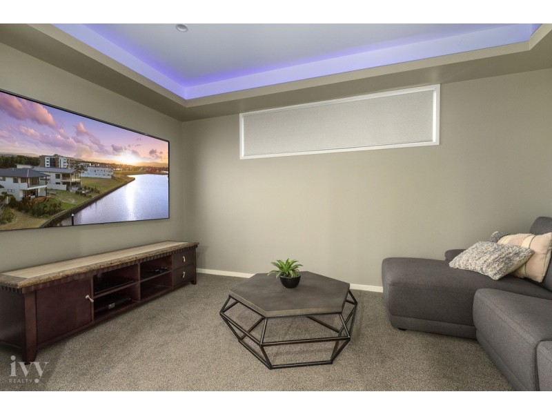 5043 Harbourview Drive, Hope Island QLD 4212