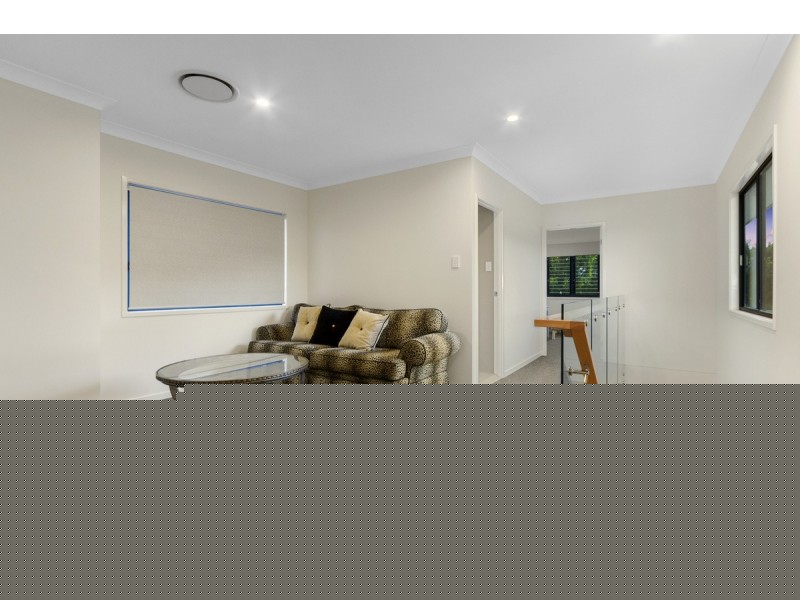 5043 Harbourview Drive, Hope Island QLD 4212