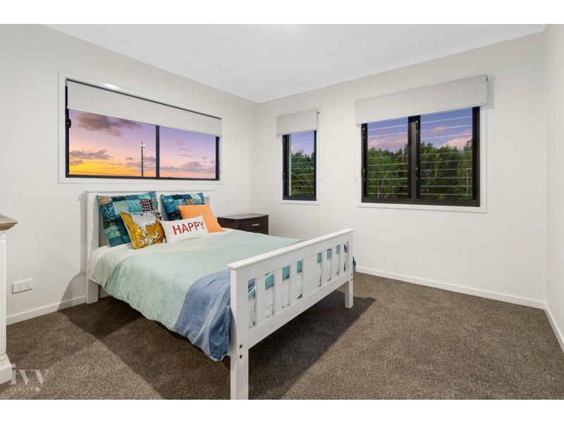 5043 Harbourview Drive, Hope Island QLD 4212