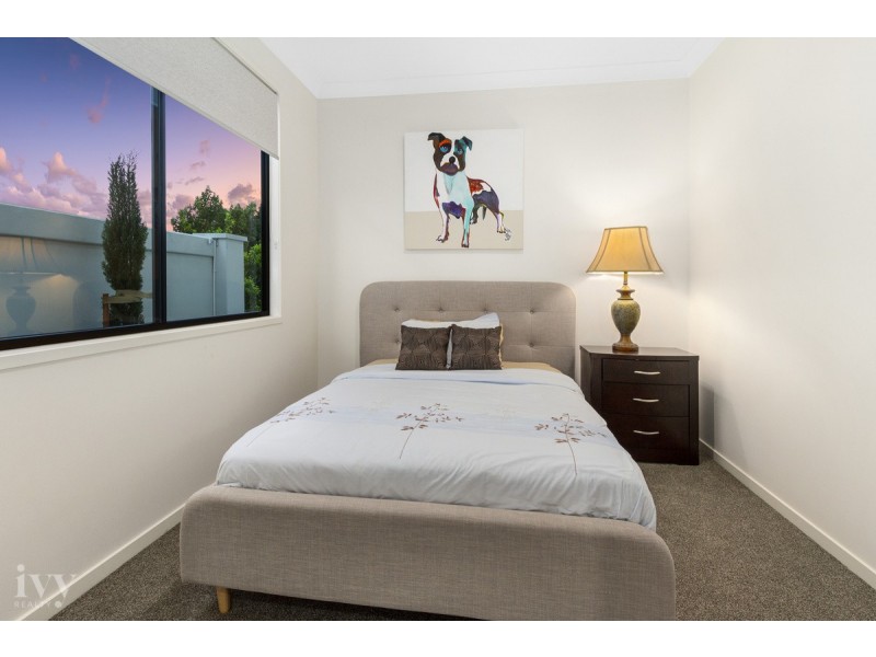 5043 Harbourview Drive, Hope Island QLD 4212