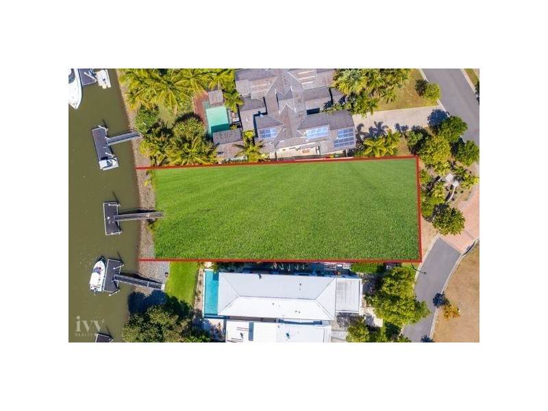 16 Edgewater Place, Helensvale QLD 4212