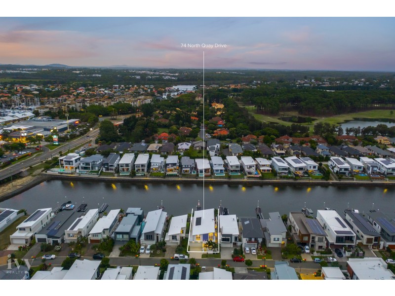 74 North Quay Circuit, Hope Island QLD 4212